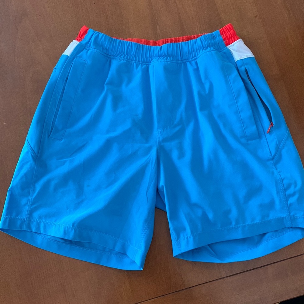 Mens Birddogs. Size Small, classic 7 Inch Inseam